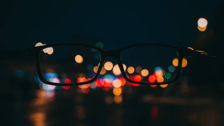 Noćni vid – 5 uzroka zbog kojih lošije vidite u mraku